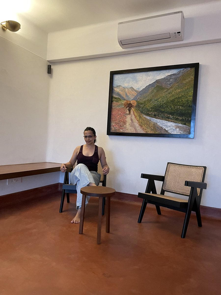 RujutaDiwekar's tweet photo. To all women, i want to say that we are living in 2021. Anyone who “shames” you with age, weight, skin colour, etc., has no valid point to make about you, is not worth your time, heart break or head space.

Be yourself and stop seeing yourself from someone else’s lens. https://t.co/KbJFDZcwUj