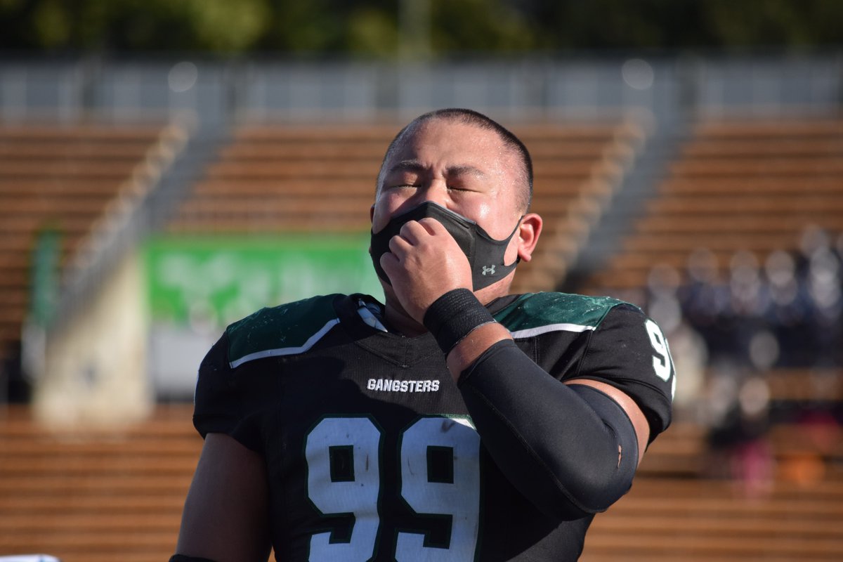 footballstore55's tweet photo. 関西学生１､2部入れ替え戦
京都大 23-0 神戸学院大
京大は1部残留、神院大は43年ぶりの1部昇格ならず
「みなさんの応援が力になりました。ありがとうございました」。観客席にそうあいさつして、京大の渡部大智主将は号泣しました。#アメフト https://t.co/gbJwMcs4PQ