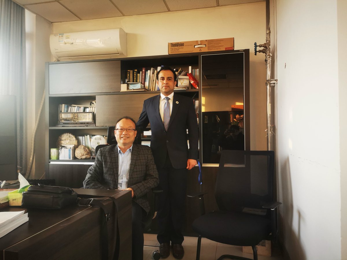 sherazi_fakhar's tweet photo. Finally, I successfully defended the Ph.D. dissertation in the field of Soil Physics
Topic: 'Exploring the mechanism of forming soil aggregate in the Loess plateau with a new index using apparent energy (EA)'
#SoilStability #aggregates #soilerosion #ForestLitterDecomposition https://t.co/Ysx1Pffh0F