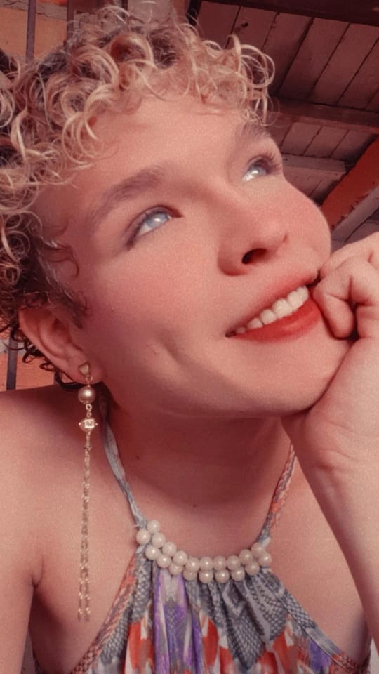 bella192002sim's tweet photo. #sorria #sejafeliz https://t.co/ednQDQlS2M