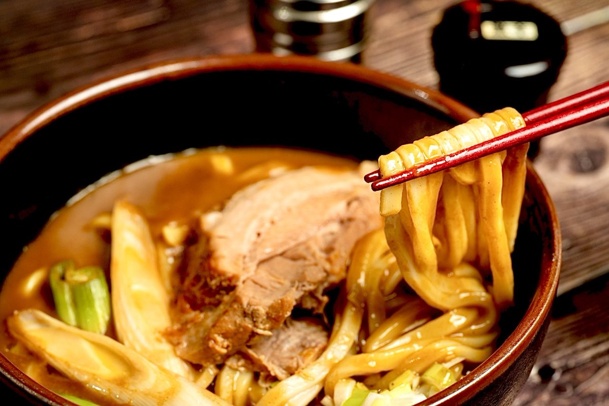 ZEYO298's tweet photo. 🚨ZEYO. RT企画🔥

抽選で１名様のご自宅に 
ZEYO.お食事券5000円分💰

               又は、
ZEYO.の豚の角煮３本🍖
（2.5Kg相当）を
郵送致します✨

《【参加方法】》
① @ZEYO298

をフォロー

②このツイートをRT又は、いいね

受付は12��4日（土）23時まで。
当選者様には直接DM致します😁 https://t.co/HRgr61yAJa