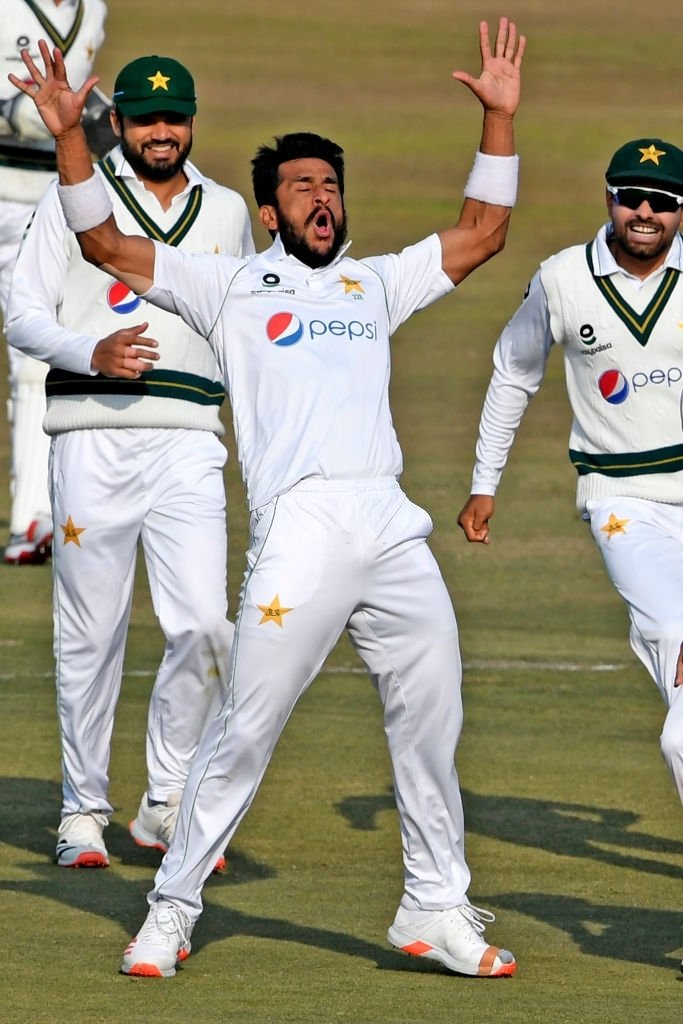 AbbasAbideen's tweet photo. Mr. Generator is on 🔥
Strong Come back by our Champion         @RealHa55an 💪 
#PakvsBan https://t.co/n0VPefkj31
