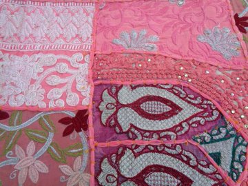 WALL ART TAPESTRY RUNNER HANDMADE EMBROIDERED PATCHWORK VINTAGE WALL HANGING TJ90