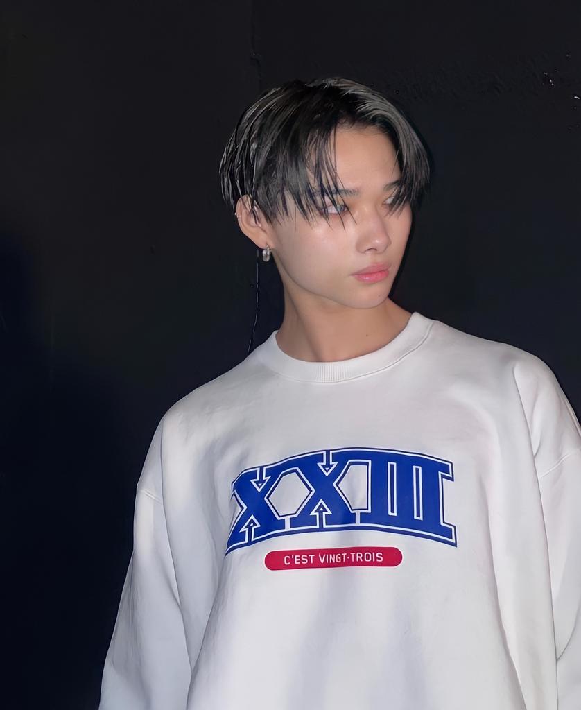 pufferfish_ako's tweet photo. if being handsome is illegal, matagal na kayong nakakulong https://t.co/dfUkTy56UC