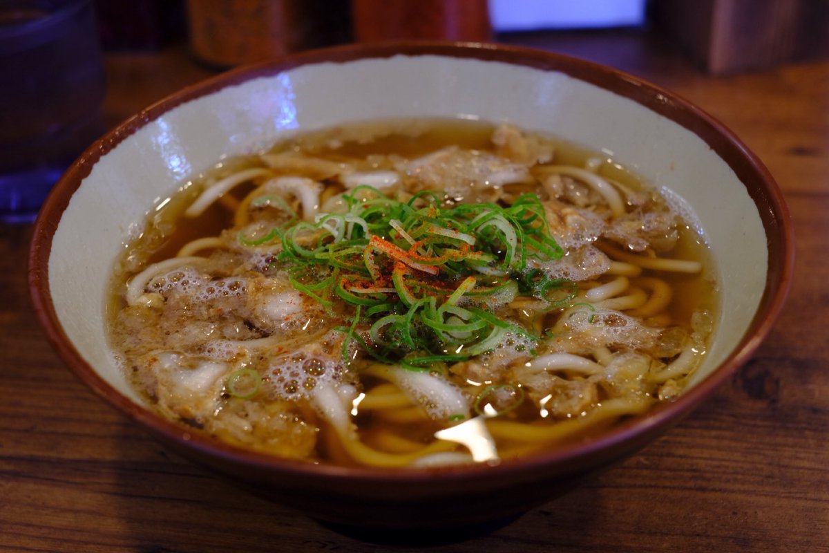 大阪に行ったらかすうどんを食べなくちゃ