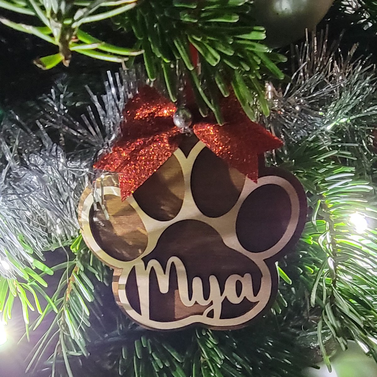 audrieu's tweet photo. @AmazonAzure @spektre21 @spektre21 it is after thanksgiving, you got to do it. On the other hand, we got our tree today. I got the decorations down and the girls decorated it look a that wonderful ornament I wonder where that come from. https://t.co/m7rGKVldDG