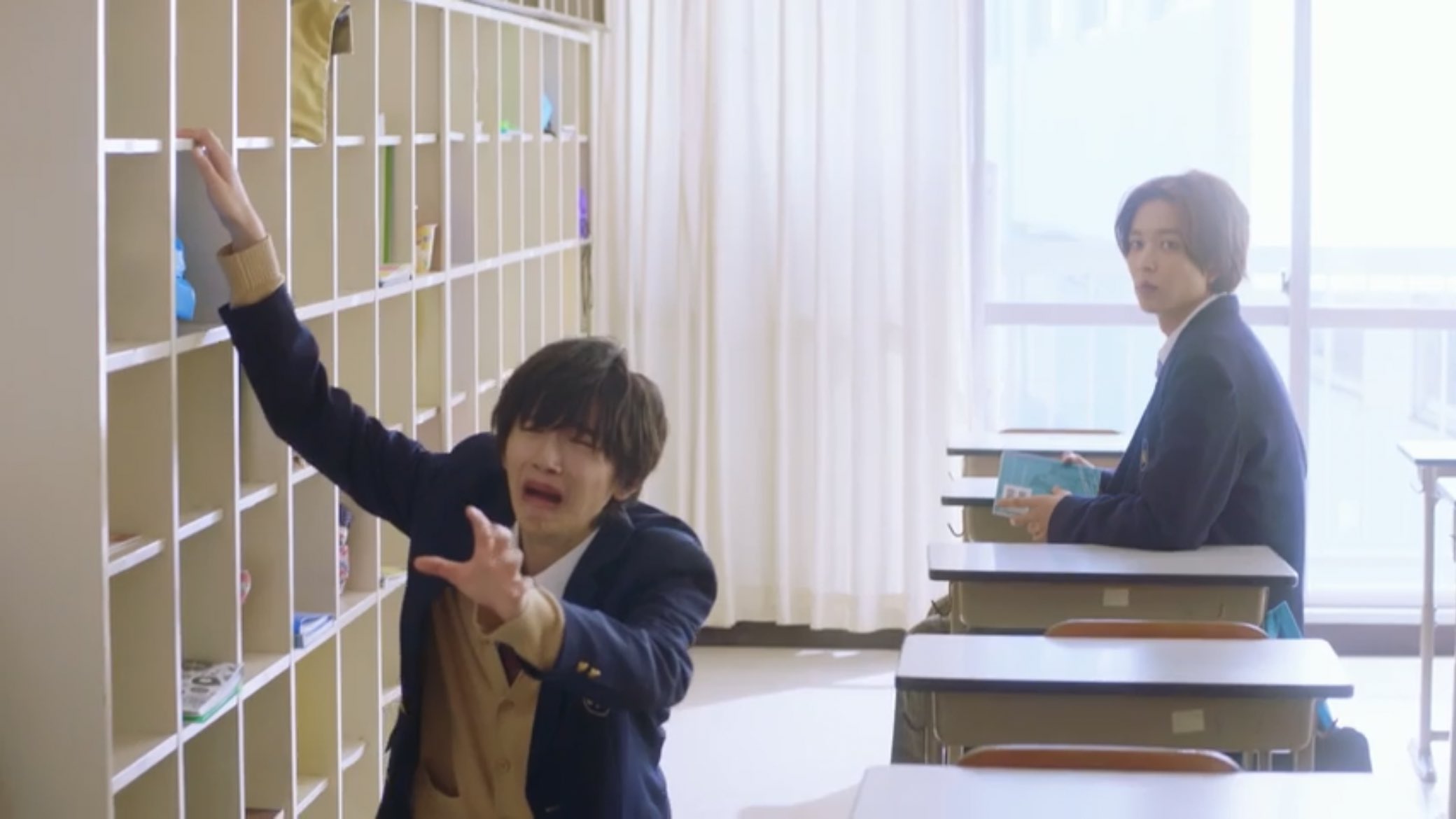 O Xrhsths Sto Twitter そうか 青木は好きなやついっぱいいるんだな と言われて項垂れるなんとも言えない青木くんの声が良い 井田を追いかける前に ちゃんと思い出せよ とどこまでも友達思いな青木くん それにしても道枝くんの腕と脚の細さ一緒やないか