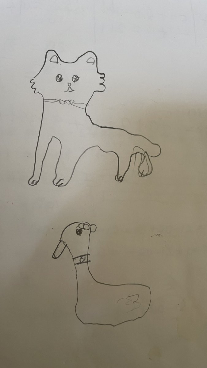 小学生のとき「これはそごくよく描けたな…」と思ってた絵が出てきた 猫かな 