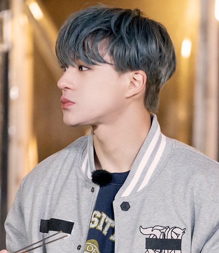 젠브 .•◡• tweet media