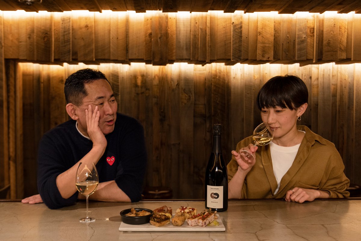 BlueNoteTokyo's tweet photo. 【STAR TABLE】12/11着「ワインとおつまみセット 年末編 - アルザス料理とスパークリング」のご予約は12/5sun.まで!#ブルーノート東京 ソムリエ厳選のワインと相性抜群のおつまみでペアリングの醍醐味をお楽しみください。
▶︎ご予約とセット内容はこちらhttps://t.co/Kj7d5O8kyO
#startable https://t.co/a503gGNoqg