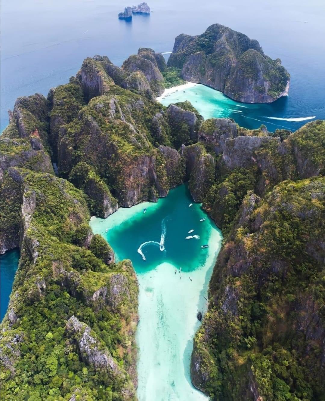 Sir Gerard Newcombe on Twitter: "Pileh Lagoon & Maya Bay…….Thailand #travel  #thailand #luxurylifestyle https://t.co/CYFPq9qZhD" / Twitter