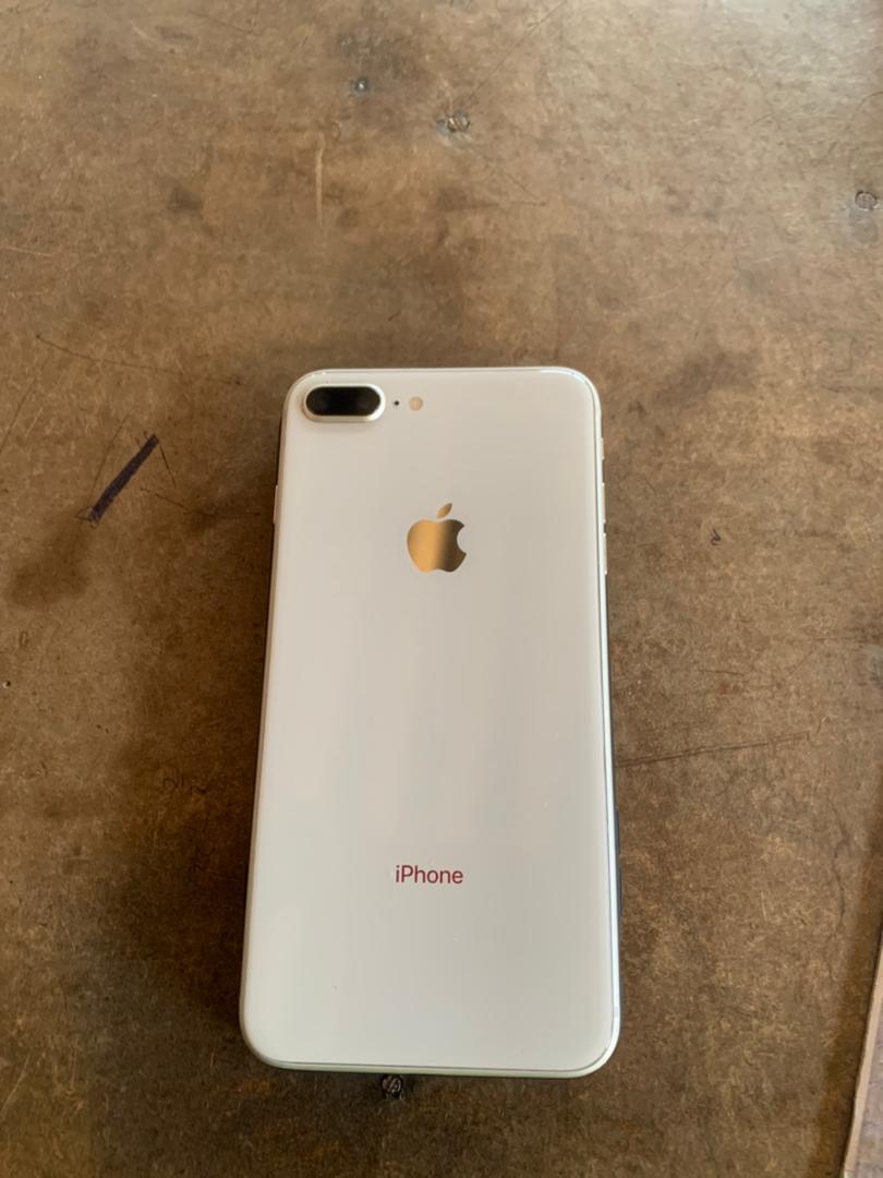 ___tamuka's tweet photo. Iphone 8+
64GB
$270.00 https://t.co/CcVhbG2qpj