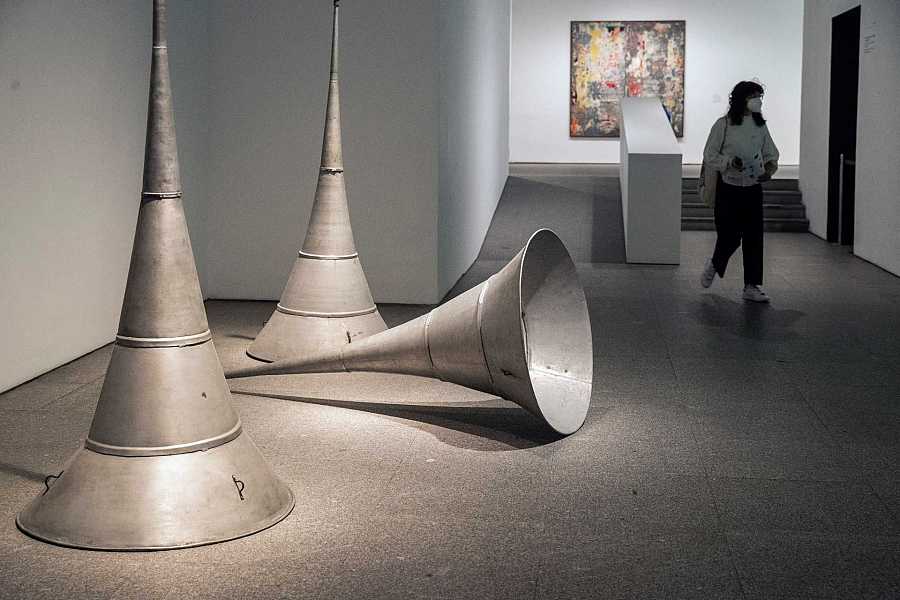 <a href="/museoreinasofia/">Museo Reina Sofía</a>  nos muestra su reordenación y adaptación. #Ecología, #igualdad, #15M...  el museo ha reordenado muchas cosas para descubrir #arte y #Sociedad 
#Gratis hoy 27 noviembre y siempre para #Familianumerosa #niños y #profesores

infanmusic.com/salir/activida…