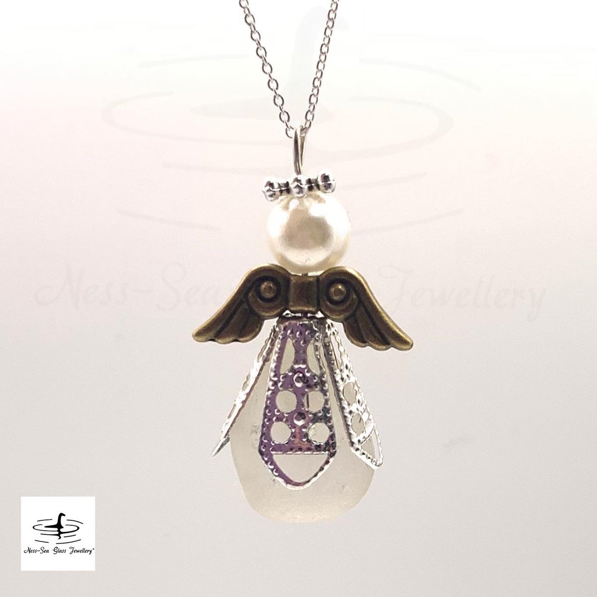 Ness_SeaGlass's tweet photo. Loch Ness Sea Glass jewellery &amp; Scottish Inspired gifts ready for Christmas 🎄 
Give as a gift to a loved one or a cheeky treat for u 
Can send direct with free gift wrapping &amp; message 😊
https://t.co/yDI5BzoudH

#MHHSBD #Christmas #SmallBizSatUK #EarlyBiz https://t.co/xeDxxSe6sC