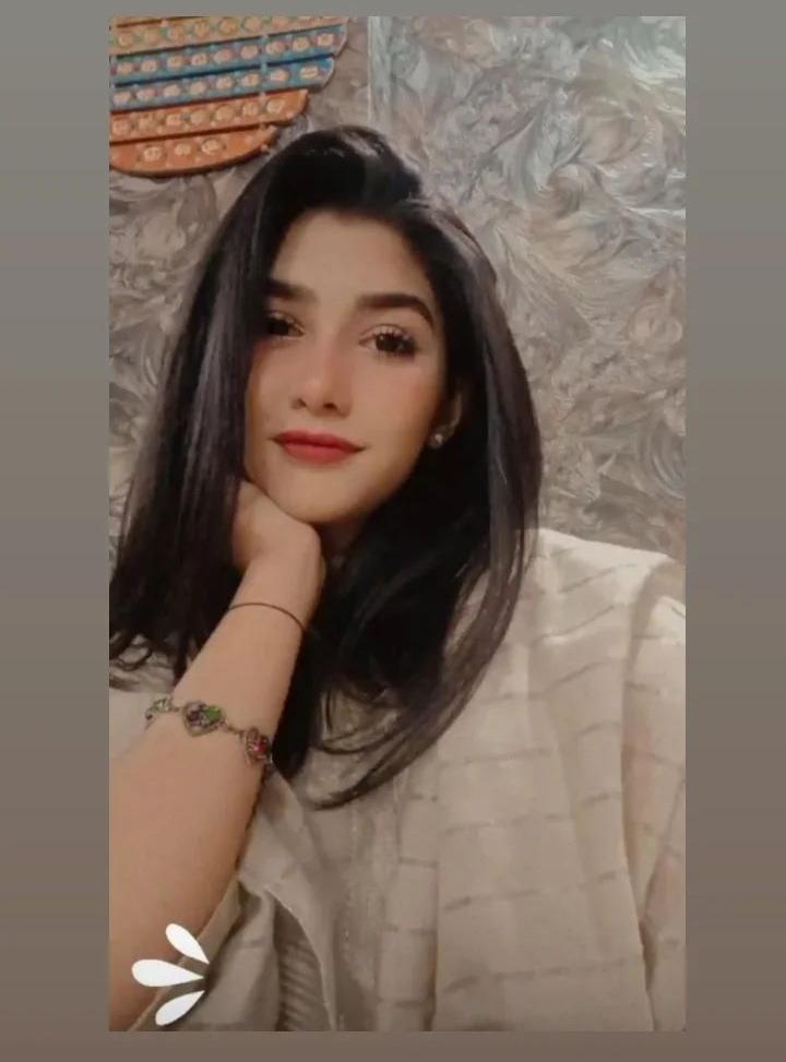 Ayeshaaa_Ali's tweet photo. Can I add u on WhatsApp ? 👀❤️ https://t.co/QuOhNFSeIi