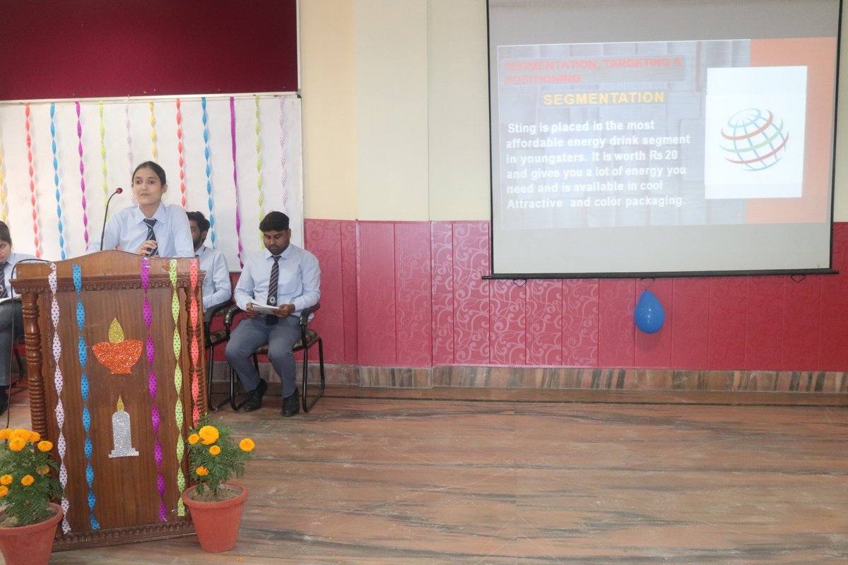dewangrp's tweet photo. DIMS MBA organised an event for management students to bridge the gap between theory and practise.  The event was graced by Mr. Vievek Dewan, Hon'ble Chairman-DVSGI, and Col. (Dr.) Naresh Goyal, ED-DVSGI.
#DVSGI #DIMS #Managementevent #analysisofmarket  #mbastudents https://t.co/TQxBYxsiWT