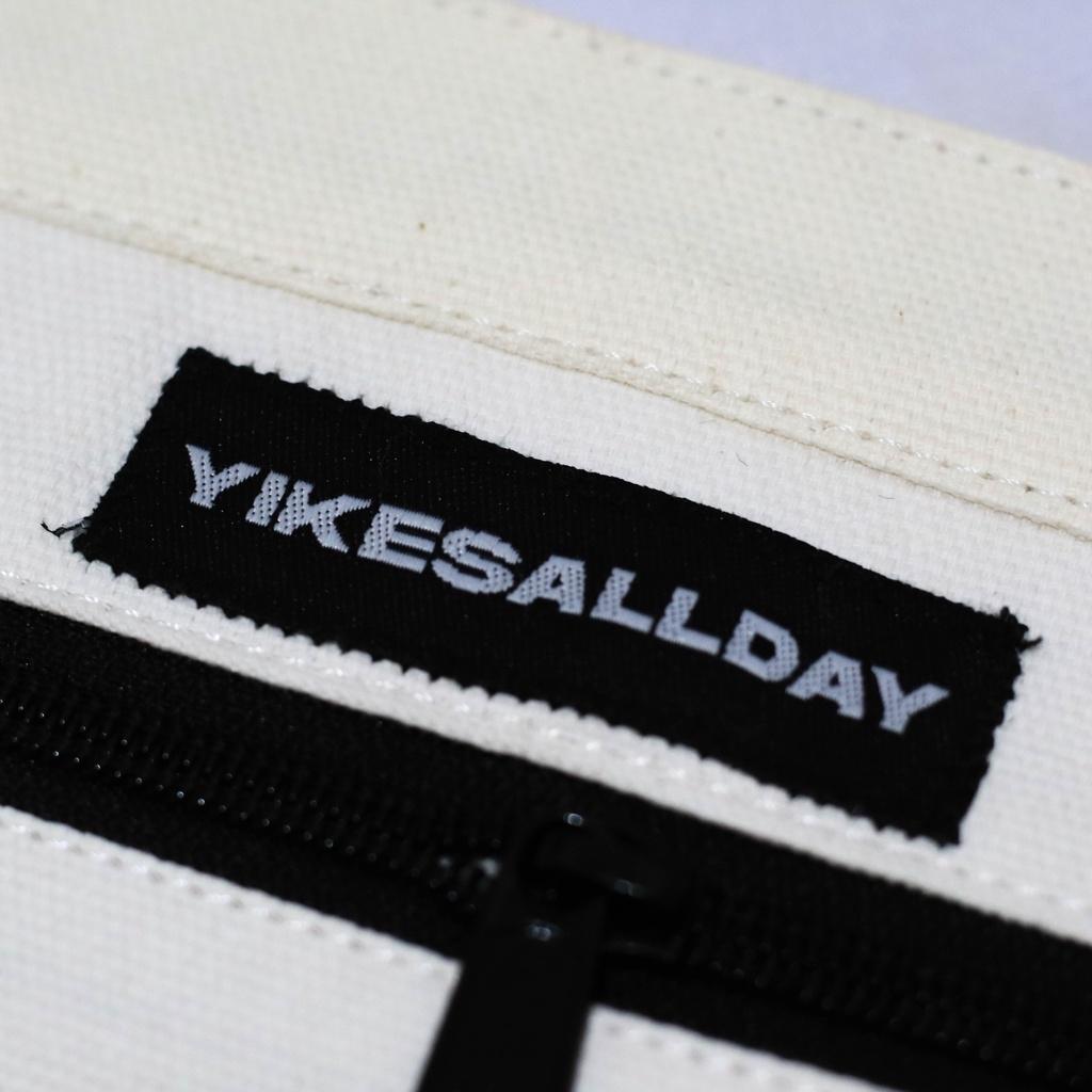 notgd4u's tweet photo. Totebag Anarchy White
⭐5
📍Sleman
Link produk : https://t.co/KFBRpo3YzR https://t.co/K1MPXCm2BE