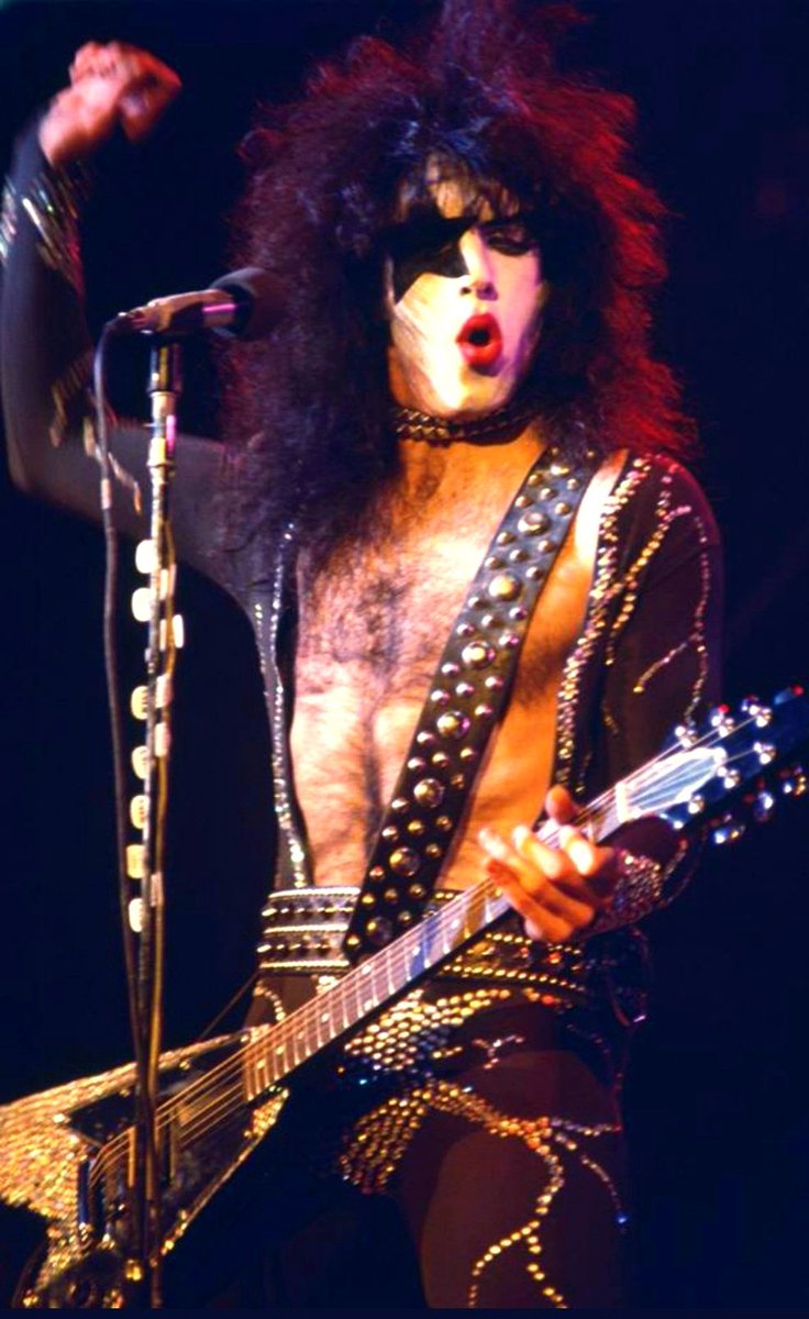 skullstar01's tweet photo. 🌟StarChild Saturday🌟
Say Rock N Roll!!!
I can't hear you people. .....
I said say Rock N Roll !!!!
⚡☠️⚡
#KISSArmy #KISS #PaulStanley #StarChildSaturday #StarChild https://t.co/4eTlxLkl54