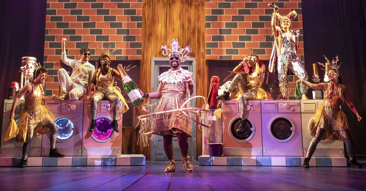 LyricHammer's tweet photo. Happy Press day to our incredible cast and creative team of ALADDIN! We are thrilled to see Panto back on our stage and couldn't be more excited to share this uplifting show with West London✨ 

Now playing until 02 Jan | https://t.co/OlrUPLndRs

📸Helen Maybanks https://t.co/X46rW45Scw