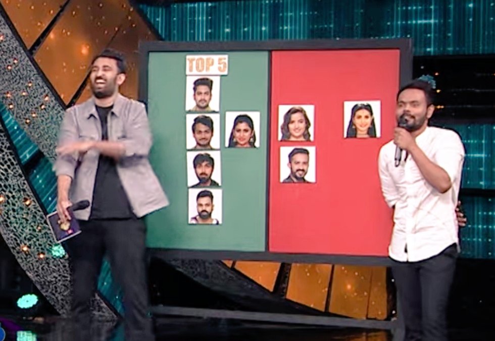 AnteTaarak's tweet photo. #SoulOfBB5VJSunny

Common guys, This will be it!!

Same to same #Sunny https://t.co/JnplJucaCA