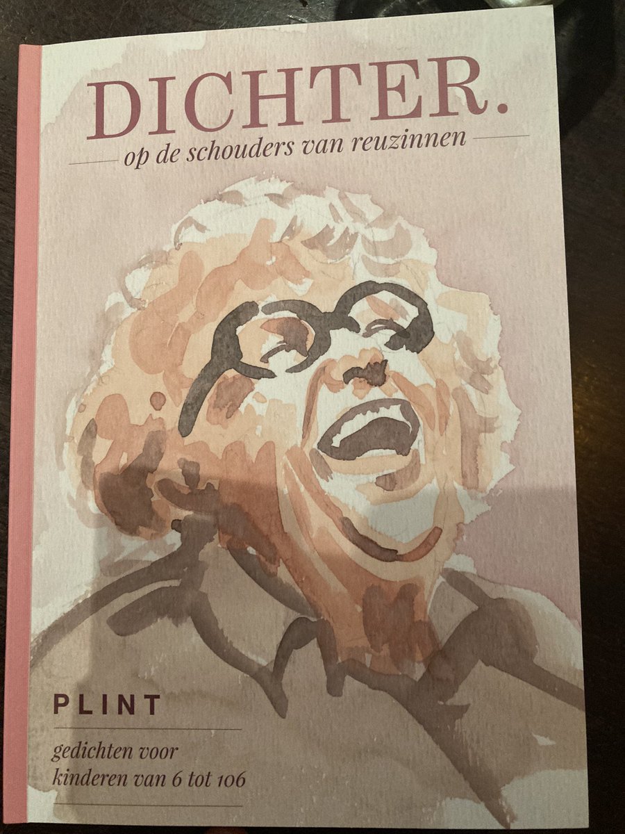 B_Paauw's tweet photo. Vakgenoten: toptip.
niet-vakgenoten: tip, top.
#leesknokpkoeg
#plint https://t.co/16EYbTAfXf