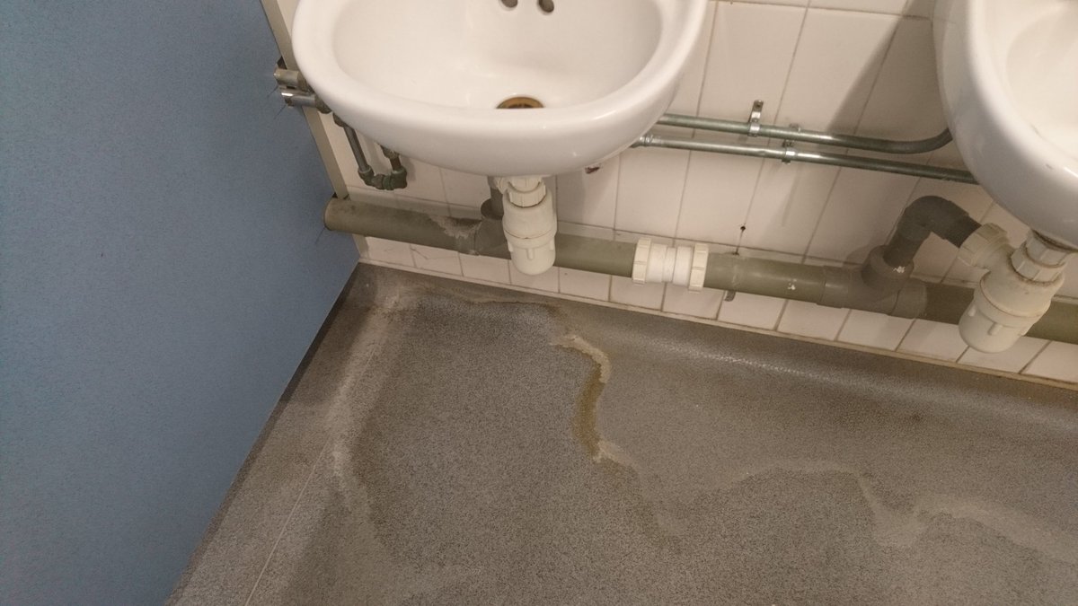 BiddulphLife's tweet photo. @SMDCtweets maybe time to consider the dire state of Biddulph swimming baths #swimming #Biddulph #mess #notgoodenough. Also, recent tiling so poor, who signed it off, or was it "it'll do for Biddulph" https://t.co/e9gV28NDxt
