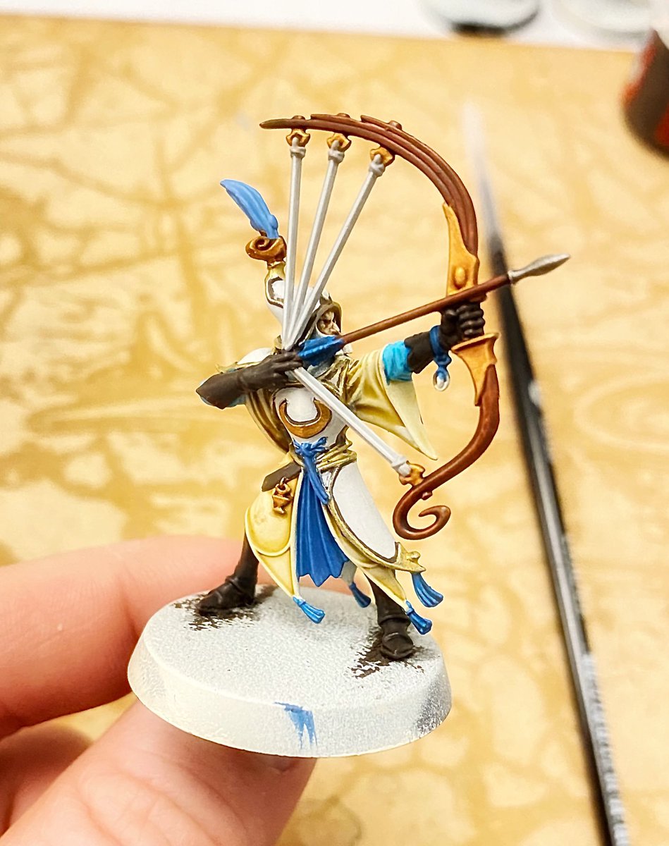 FatherSonMinis's tweet photo. #wip of one my Sentinels.
Painting 9 of these and a High Sentinel at the same time. And I must admit its testing. 😅
Not a huge fan of batch painting.
#Lumineth #ageofsigmar #vanari https://t.co/6UlqTUipCt