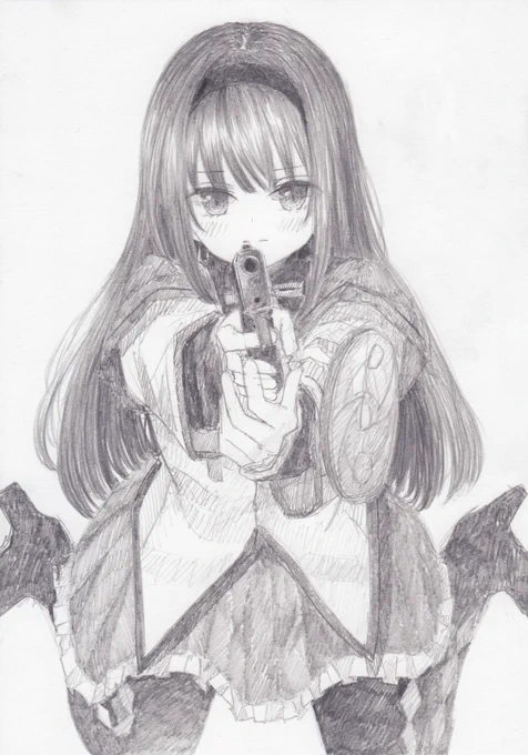 シャーペンで描きました。
魔法少女まどか☆マギカから、暁美ほむらです
#魔法少女まどかマギカ 