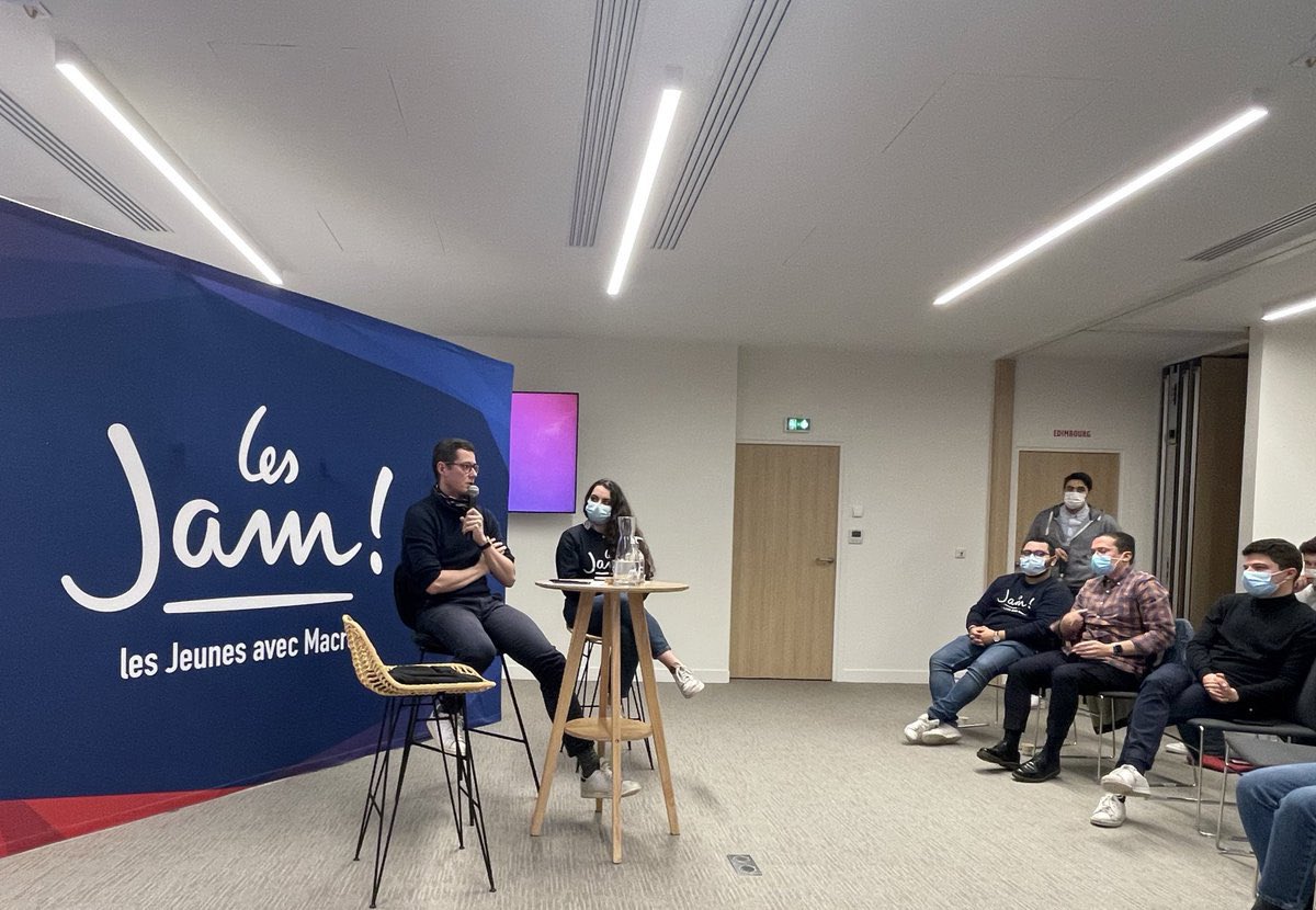 AGadjendra's tweet photo. 📌Une journée de formation Ile-de-France riche en échanges autour de nos invités @romanebiston @CaureVincent @CatherineIbled @priscathevenot @ThibautGuilluy : égalité, retour sur 2017 &amp; #1jeune1solution

Au rendez- vous pour la montée en compétence des adhérents 💪 @BrgsEstelle https://t.co/pM4lM776EG