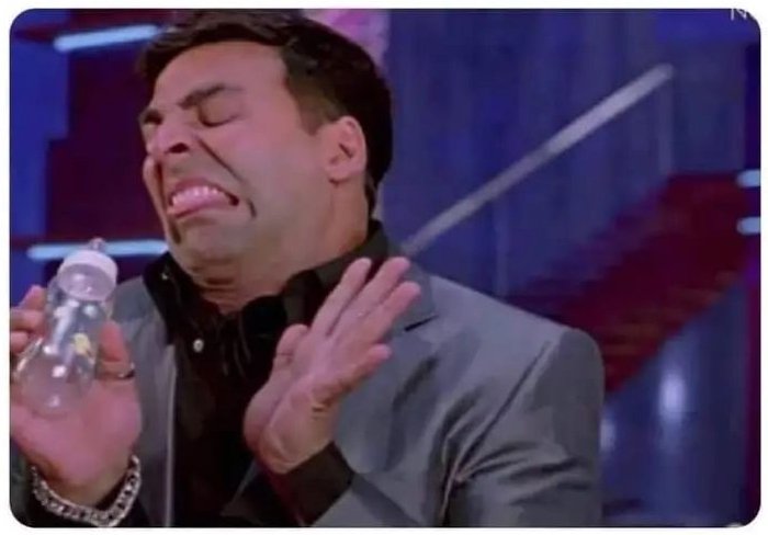 MandevS82111237's tweet photo. Me: While scrolling
When I see my old massages https://t.co/WVsaDQJOAf