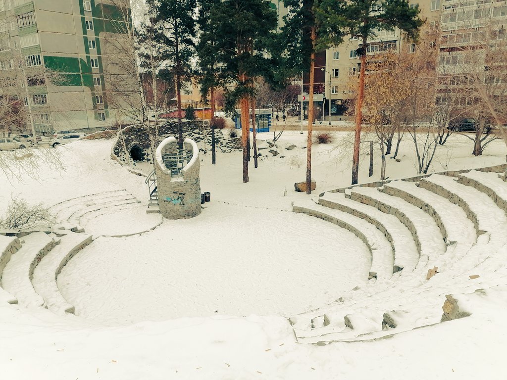 kovalaantonina's tweet photo. В рамках развития проекта благоустройства на #Безымянке  уехала в Екб. "По обмену премудростями"😉
Сегодня потрясла история создания уникального района- МЖК на ЖБИ. Особенно роли жителей благодаря которым он был построен и каким образом реализован. 👇 https://t.co/lW8AyEa5kS https://t.co/2Xen1haqep