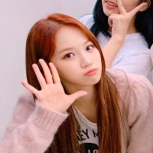 hourchaewon's tweet photo. — #CHAEWON #김채원 https://t.co/RHwSueatLf