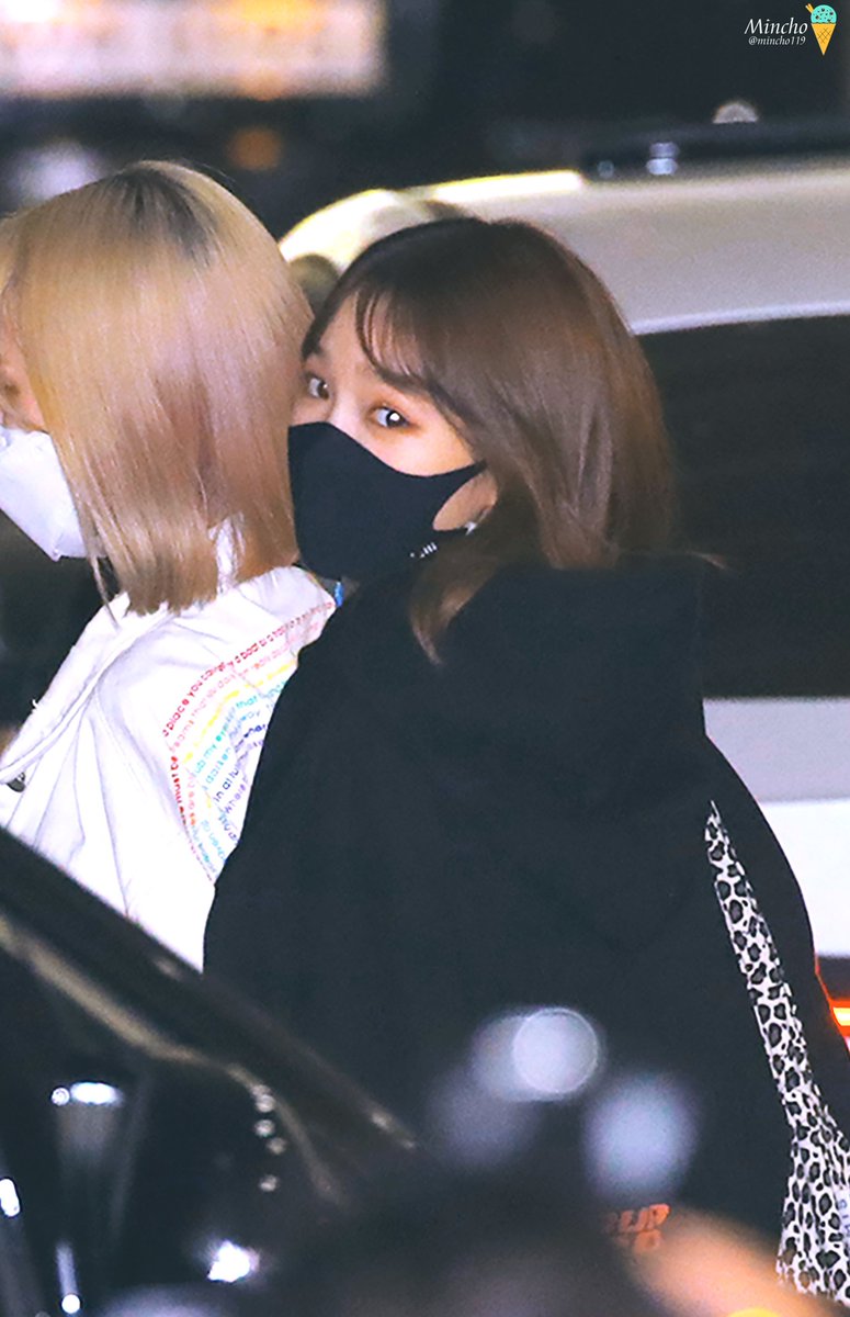 hourchaewon's tweet photo. — #CHAEWON #김채원 https://t.co/T6zujX6G6l