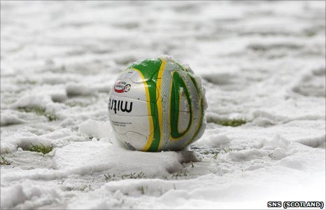 JfcRothwell's tweet photo. Todays home game V @huddsamateurs in the @WYAFL1 Cup is OFF! #stillinthecup https://t.co/YmwTCavHlK
