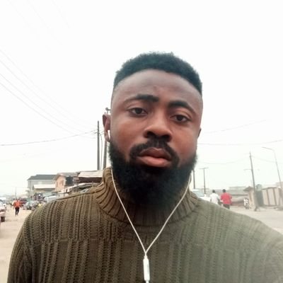 bishop_bisa's tweet photo. God abeg oh... The way some people rude for this app ehn... Even this one wey be like spider sef dey ratio person 😭 https://t.co/xISobO4moh