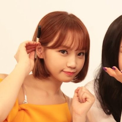 hourchaewon's tweet photo. — #CHAEWON #김채원 https://t.co/3U6MPeDfVh
