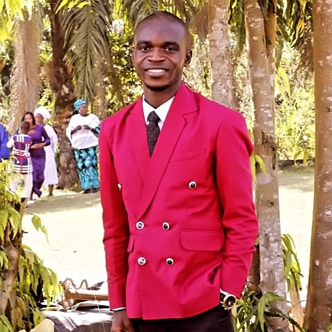 OlowoyoAyomide1's tweet photo. All Thanks To God
https://t.co/AFM0rRxDOe in Physiology with Second Class Upper Division
Congratulations to me
#futaclass20 https://t.co/p8ORMjRs1S