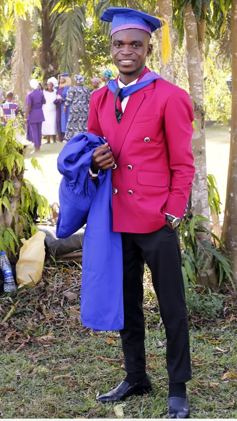 OlowoyoAyomide1's tweet photo. All Thanks To God
https://t.co/AFM0rRxDOe in Physiology with Second Class Upper Division
Congratulations to me
#futaclass20 https://t.co/p8ORMjRs1S