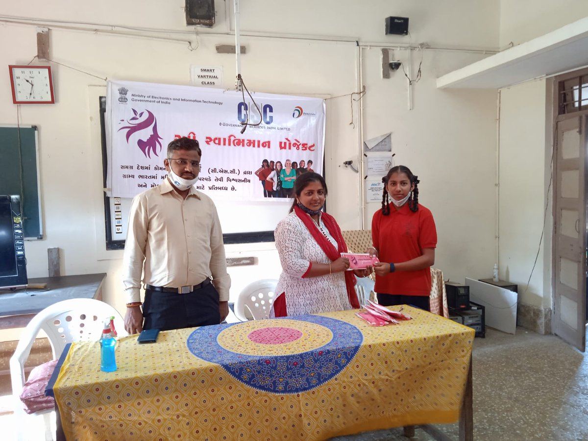 DmValsad's tweet photo. Today Bhagini Samaj Girls High School Udwada Village Block Pardi District Valsad  Stree Swabhiman Project 50 Girls 600 Packets Free Sainatry Paid Distribution By VLE Kasam Vepari.
@dintya15 
@CSCGujarat 
@StreeSwabhimaan 
@InfoValsadGoG 
@collectorvalsad 
@DDO_VALSAD 
@CscValsad https://t.co/G2PYcjVPEo