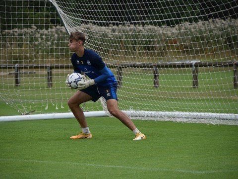 QuantumLawSport's tweet photo. Congratulations to @SimonsScott1 who has been selected for the England Men’s Goalkeeping Development Camp at St George’s Park 🧤 https://t.co/R3OBV8EAOx