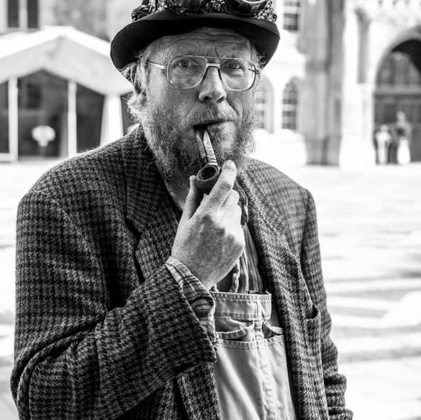 ArtBattleMCR's tweet photo. *FREE Drop In &amp; Meet The Maker* 

TODAY! Our resident grafter, Mr Grahame Jebb will be at our Pop-Up Shop -  Art &amp; Graft on Deansgate Mews

Grahame works in a variety of materials, including copper, leather &amp; rope. Let him show you some skills. He’s also an expert on Steam Punk! https://t.co/G2jefDPyi8