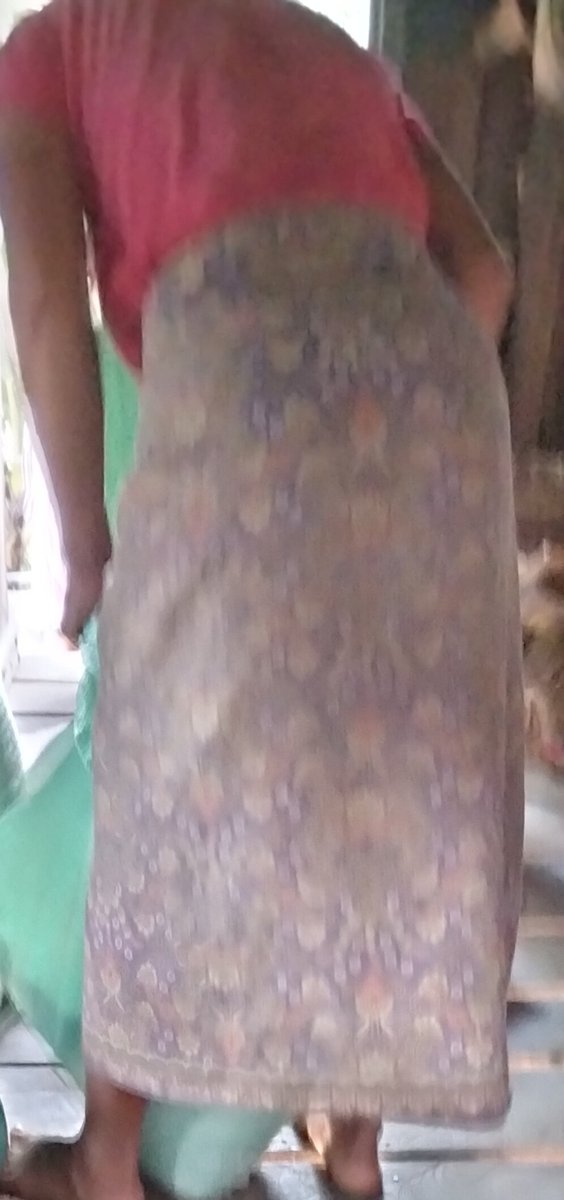 Peng40283602's tweet photo. ສີ້ຄັກອາລີຄື້ນນີຈັດ5ດອກ https://t.co/kyqhq6TuYn