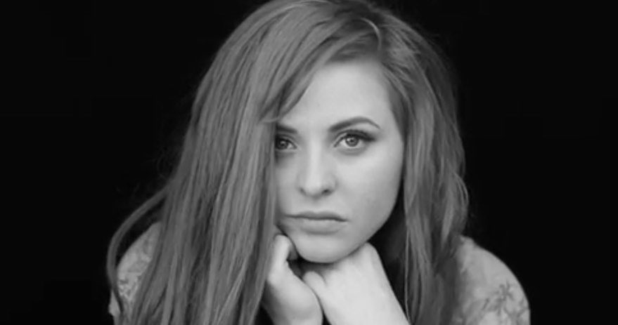 This weekend on UKCountryRadio.com our Spotlight UK Artiste is @DevonMayson . Join me from noon today &amp; tomorrow where I’ll be playing Devon’s music along with music from our other UK &amp; Irish talent, then from 1pm it’s No 1s at 1
🤠❤️🎶🎤