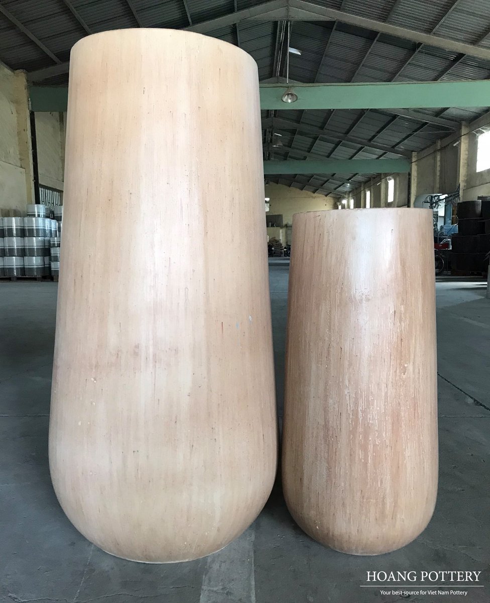 HoangPottery's tweet photo. A simple set of two tall tapered cylindrical cement planters with round bottoms in cream colors.
Website: https://t.co/yP5FlfBEdD
#vietnam #vietnampottery #pots #planters #hoangpottery #cement #cementpots #cementplanters #garden #decor #decoration #homedecor #homedecoration https://t.co/1axWshbrsm