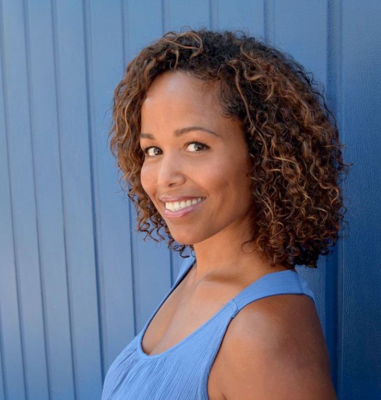 ZiarHomoSapiens's tweet image. Atletă olimpică americană, actriță și activistă vegană pentru drepturile animalelor. Prima femeie de culoare care a schiat la Jocurile Olimpice #skialpin #vegan #activist #animale @SebaJohnson  #olimpiada zhs.ro/2021/11/25/10-…