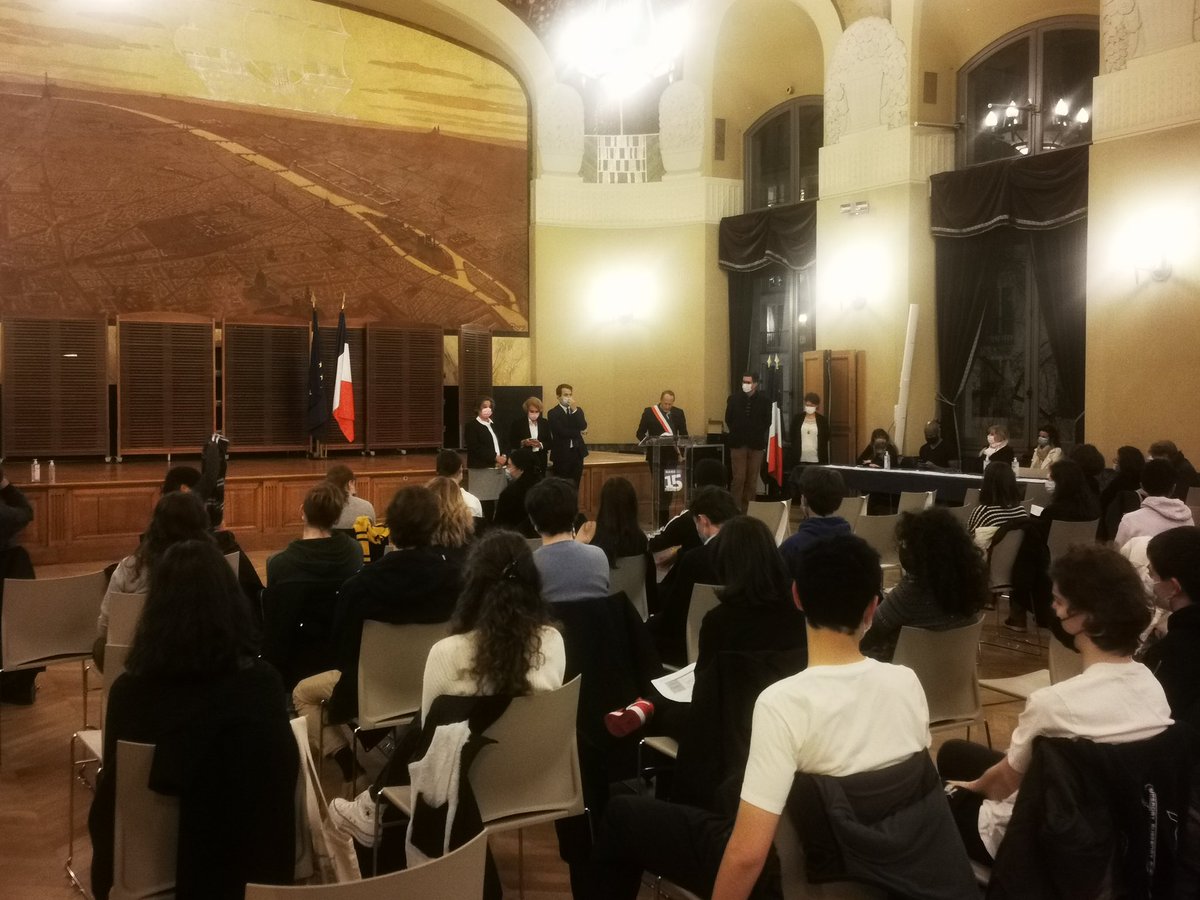 Mairie du 15 tweet media