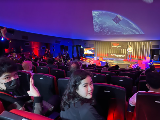 SISBCM's tweet photo. Singapore International School students learning and getting involved in community #development, #globalcitizenship and the #SDGs at #Chiangmai #TEDx event being held at Princess Siridhorn Astropark #tedxchiangmai #TED @TEDxBKK @TEDxChiangMai #SDG #internationaleducation https://t.co/VHEGWa7qpG