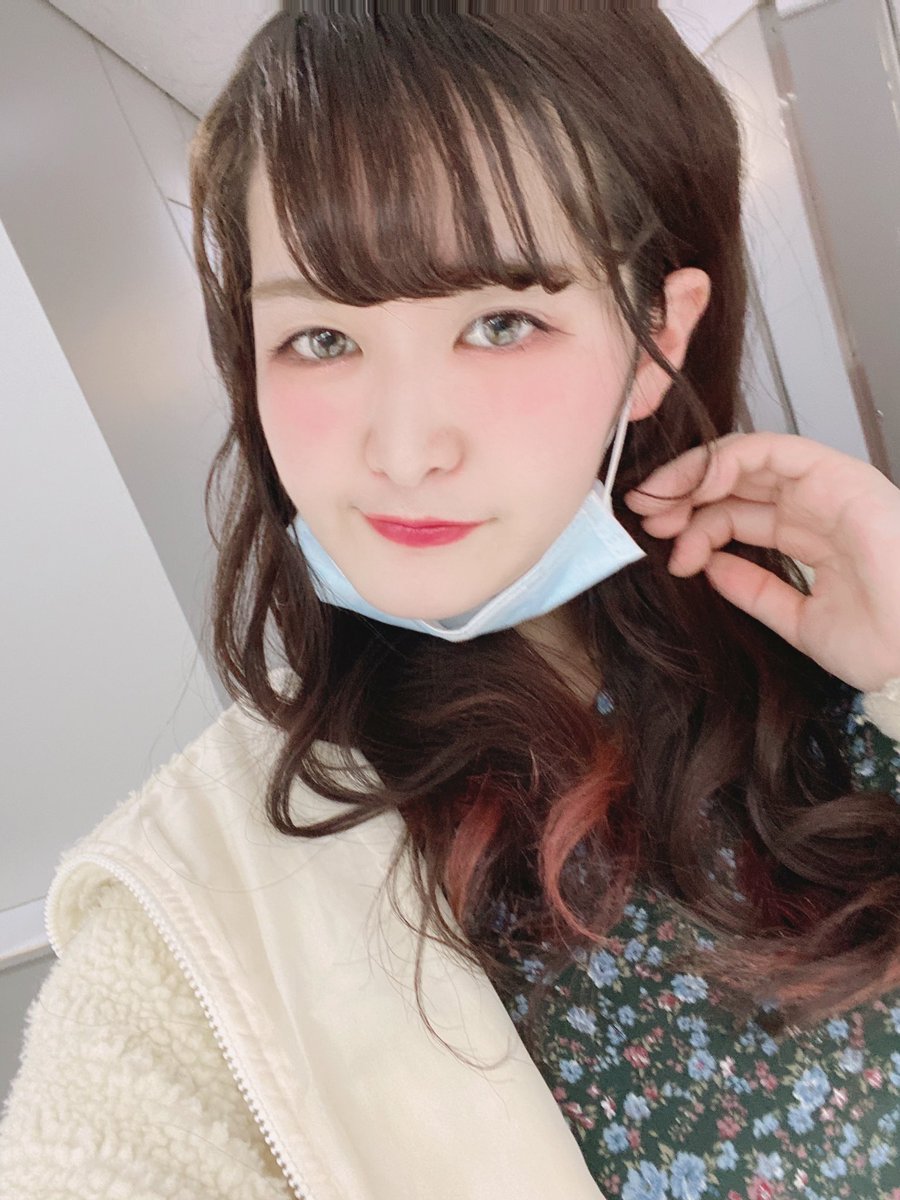 お久しぶりです♪

だいぶ寒くなりましたね❄️
体調くずしたりしてないですか？

あんなは毎日仕事に励んでおりますw
お互いがんばりましょー！

#福岡　#白衣の天使