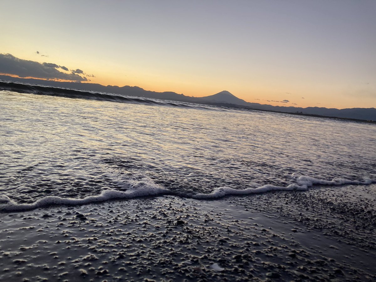 M_itei's tweet photo. 江ノ島にイルミネーション見に来てます https://t.co/qQ7rROcioj