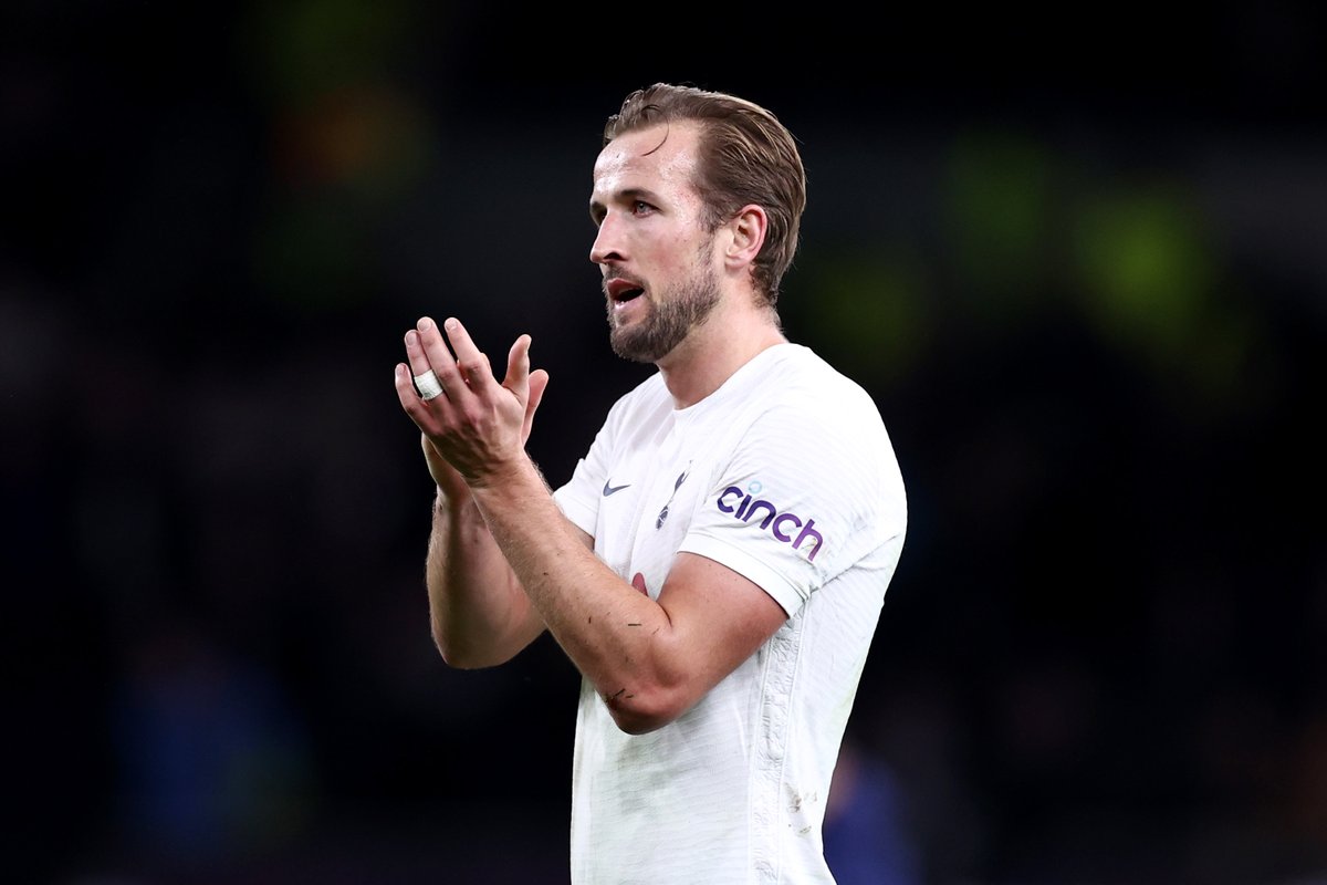OfficialFPL's tweet photo. 📈 #FPL PRICE RISES 📈

£12.3m - Harry Kane
£7.9m - Trent Alexander-Arnold
£7.4m - Ollie Watkins
£6.2m - Reece James
£6.1m - Conor Gallagher
£5.0m - Pierre-Emile Hojbjerg https://t.co/OzeJ11dQPo